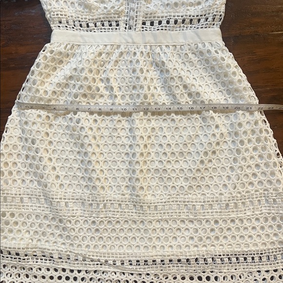 Simply Couture White Mock Neck A-line Dress with Circle Cut Out Pattern Size L - Picture 16 of 16